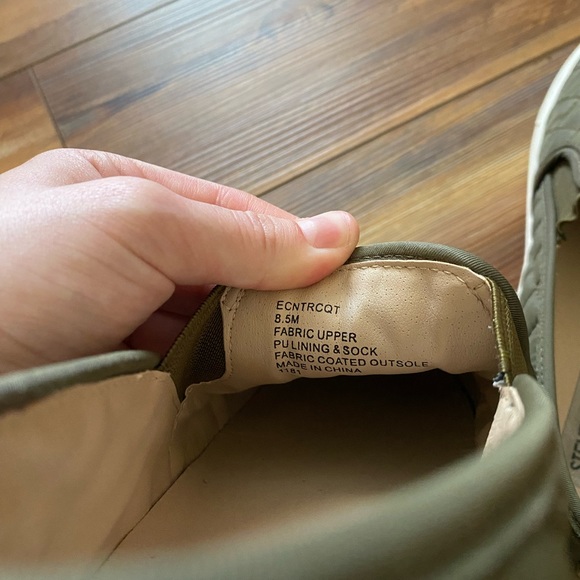 Steven Madden ECENTRCQ Slip ons // Green // Size 8.5 - Picture 5 of 8